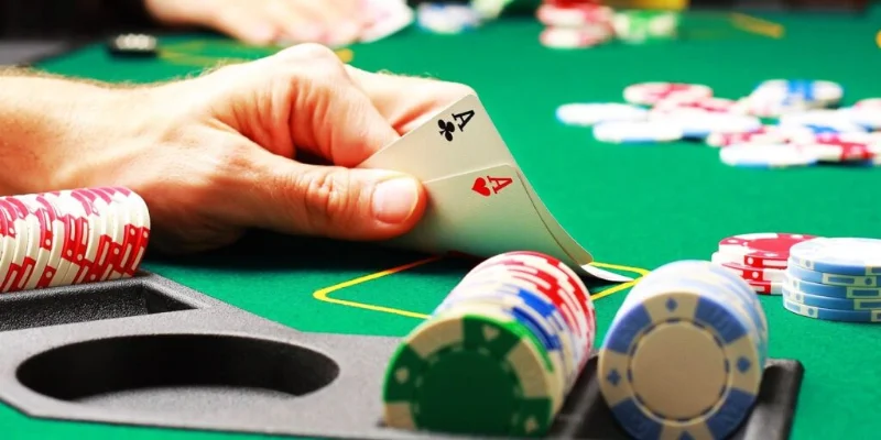 Tổng hợp các chiến thuật chơi Poker bất bại từ chuyên gia